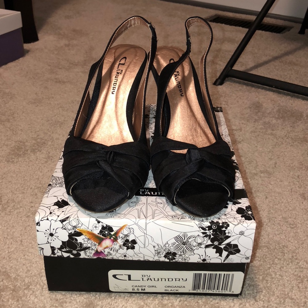 New Chinese Laundry wedges